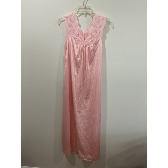 Vintage Vanity Fair 2 Pc Pink Lace Nightgown & Robe Peignoir Set Size Small - Picture 3 of 11